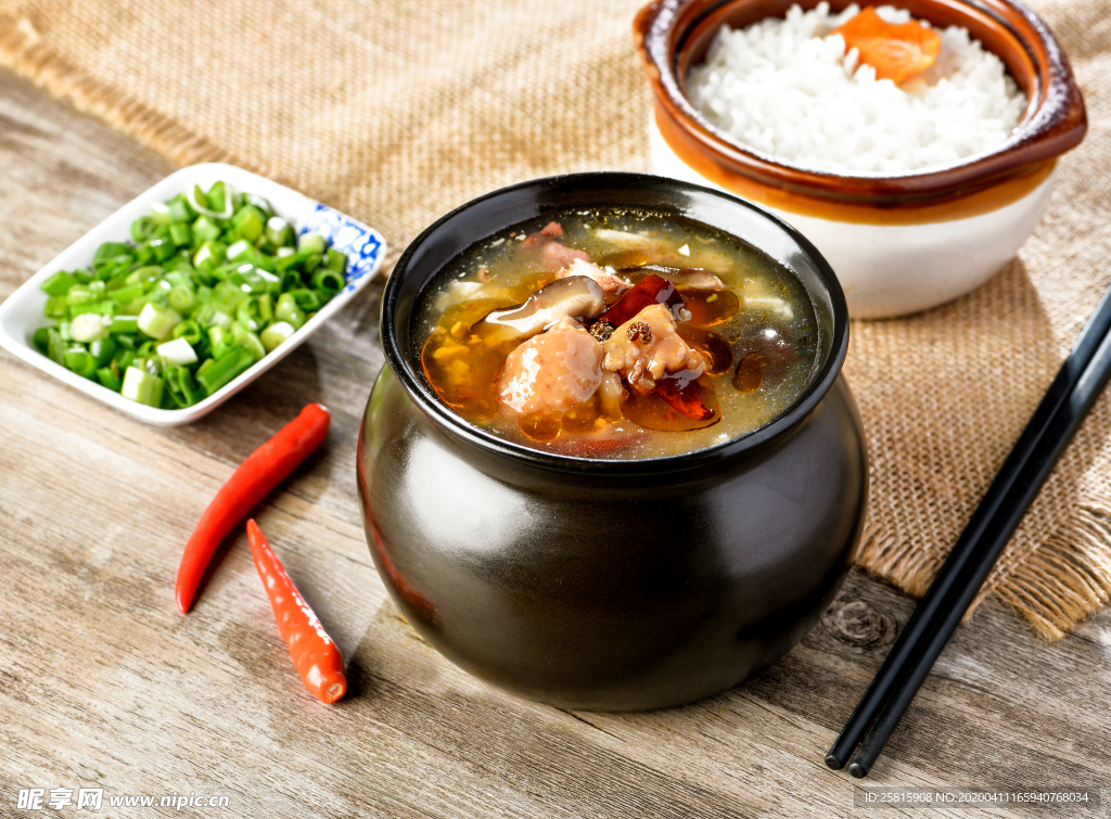 罐罐肉罐罐鸡罐罐汤图片