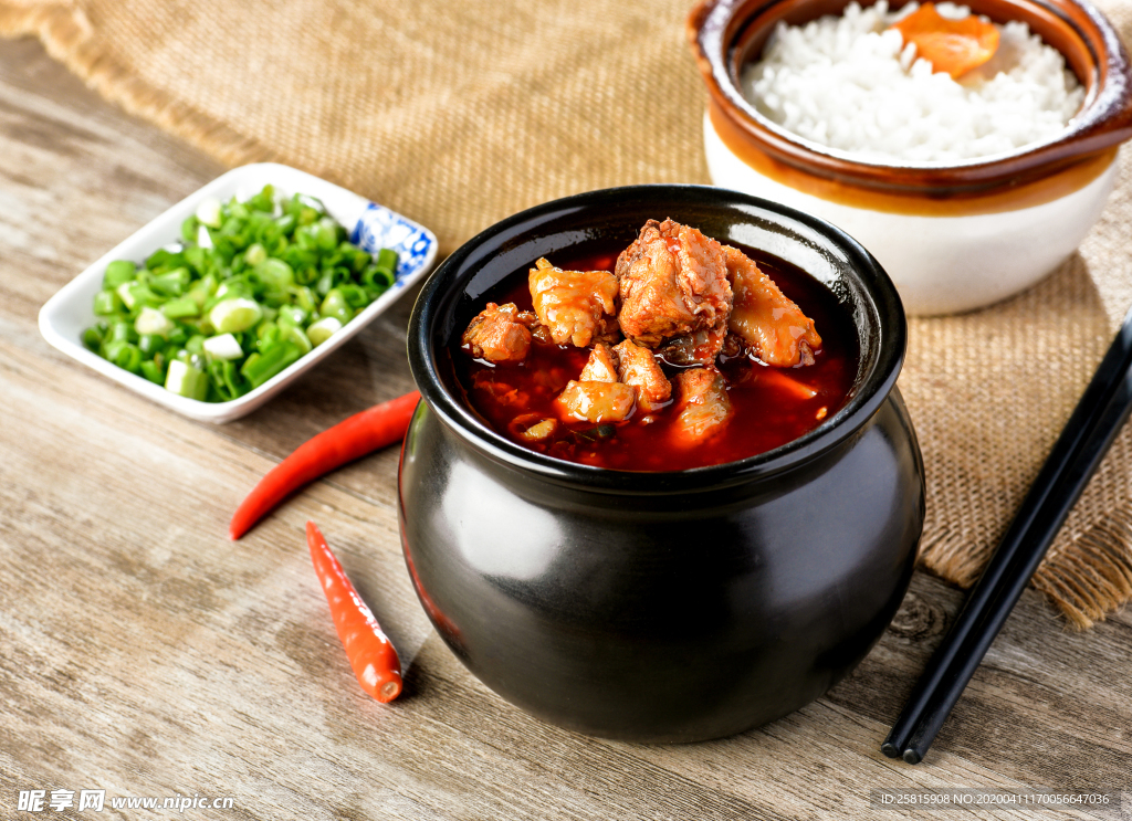 罐罐肉罐罐鸡罐罐汤图片