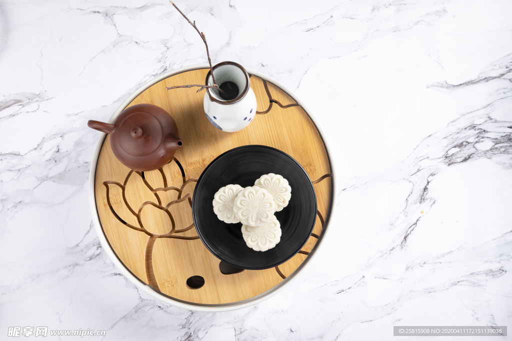 月饼中秋礼盒点心图片