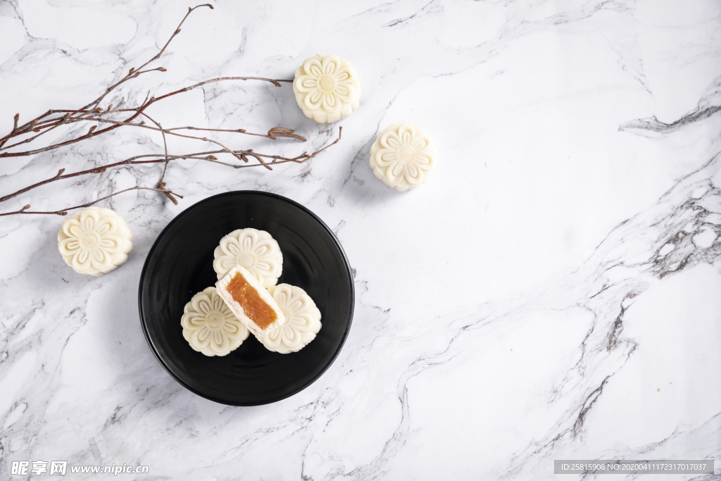 月饼中秋礼盒点心图片