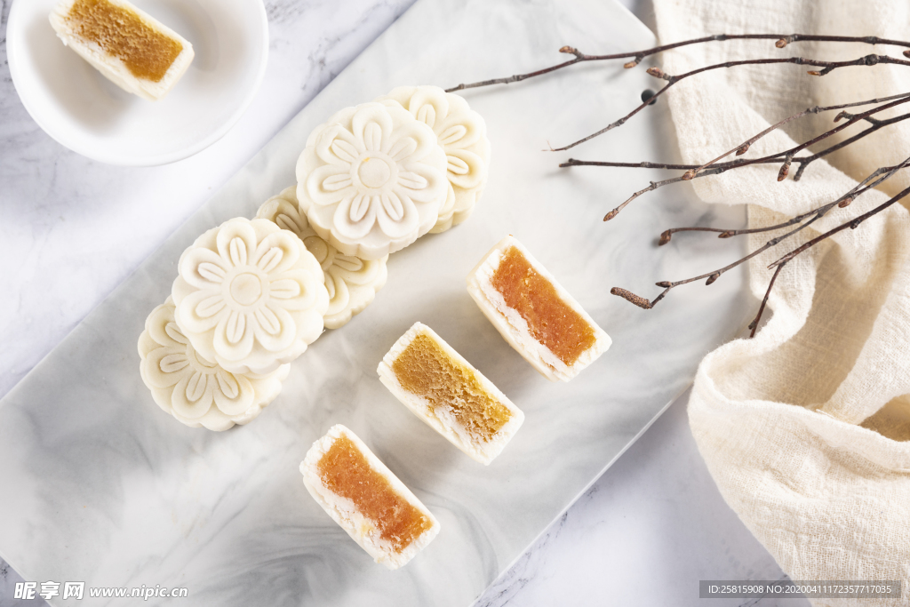 月饼中秋礼盒点心图片