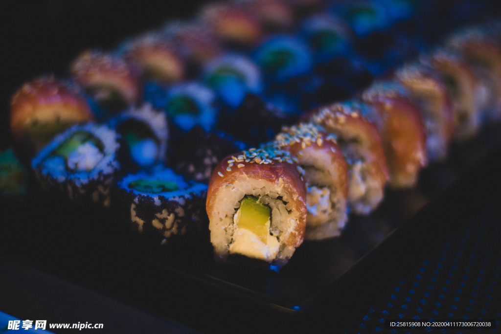 寿司美味图片