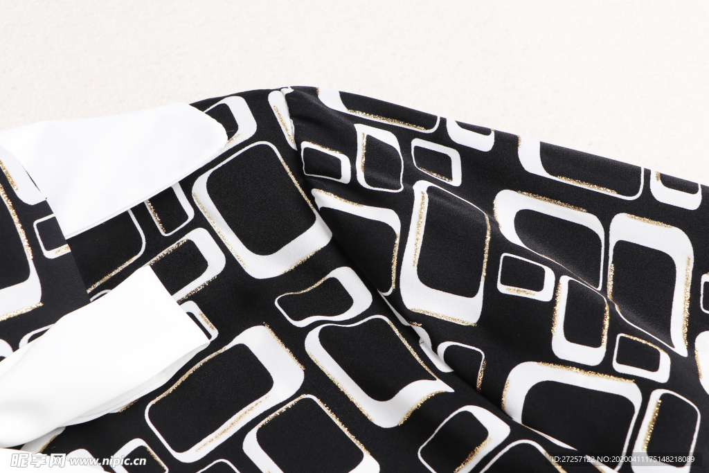 肩部服装详情图