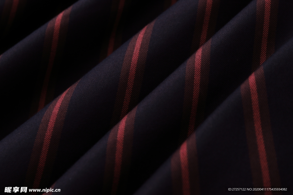 顺滑透气服装面料材质