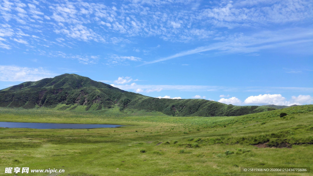 田园田野绿色原野图片