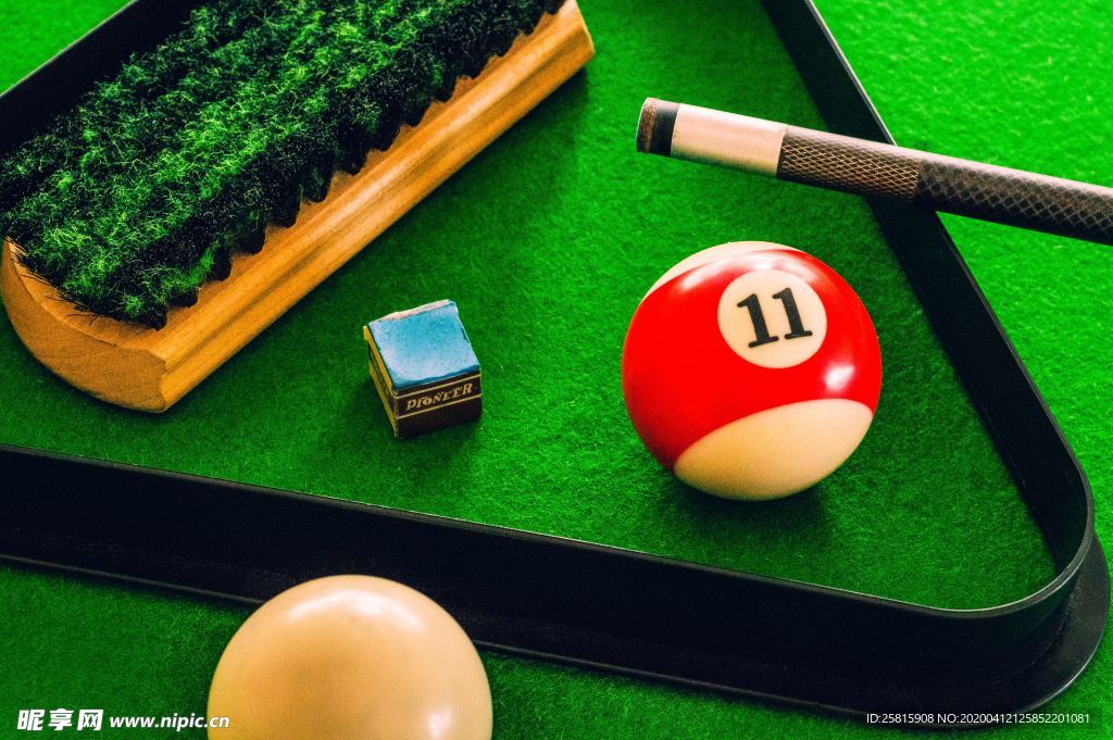 台球桌球球杆球桌图片