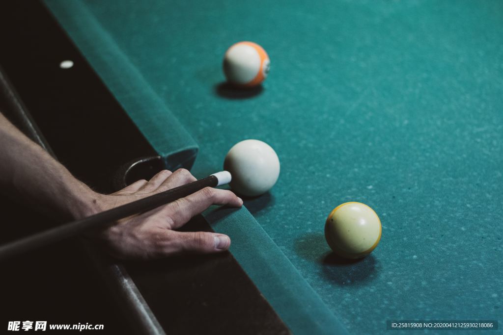 台球桌球球杆球桌图片