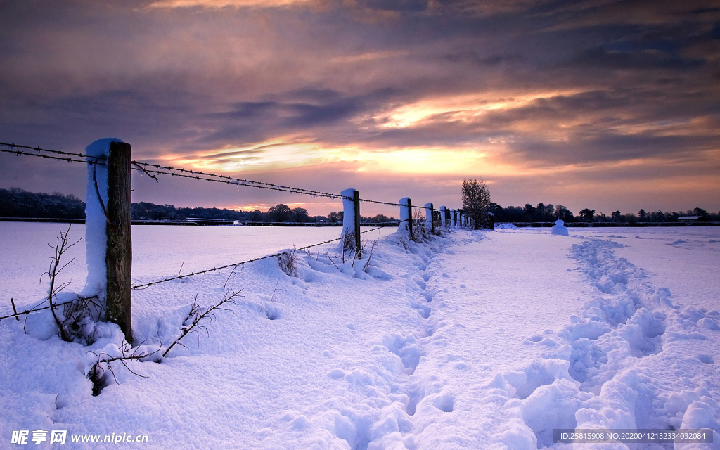 栅栏篱笆木栏围栏围墙图片