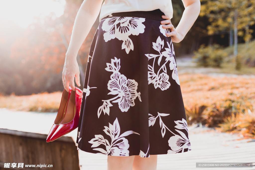 高跟鞋高跟靴高底鞋图片