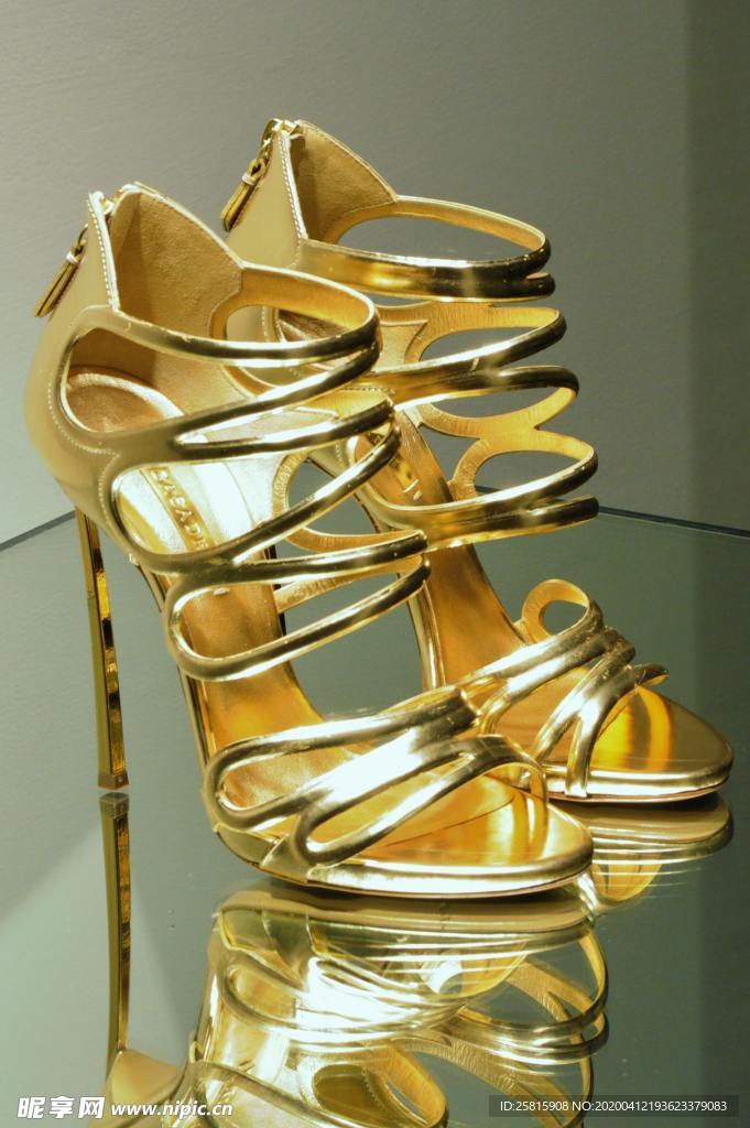 高跟鞋高跟靴高底鞋图片