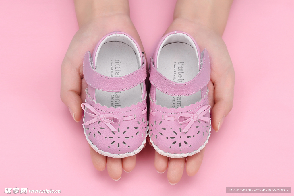 童鞋童靴儿童鞋子图片