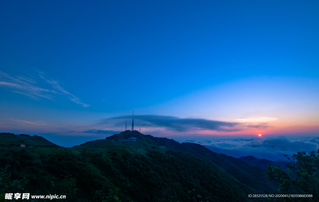 玉林大容山日出