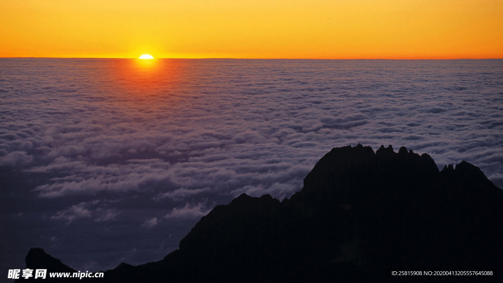 唯美夕阳天空云霞图片