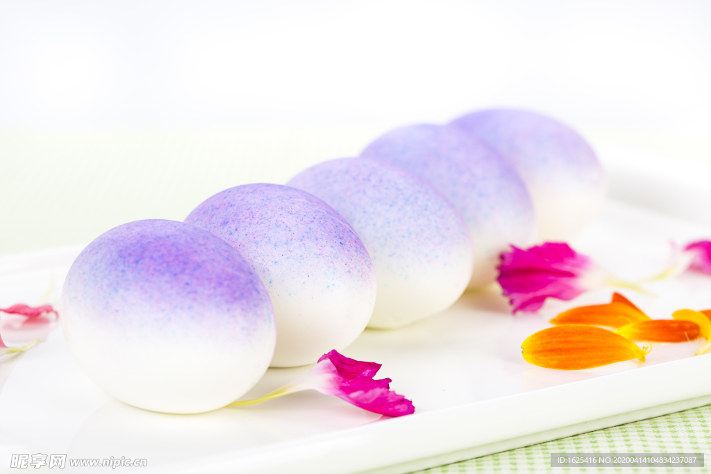 有机花菜彩蛋冰激凌