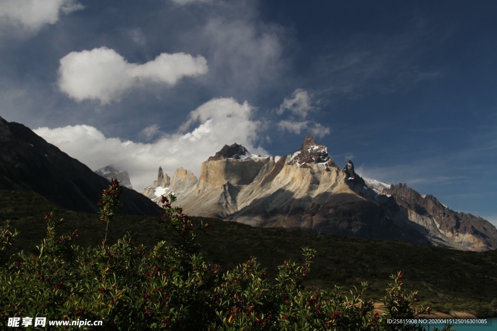 雪山冰川自然图片