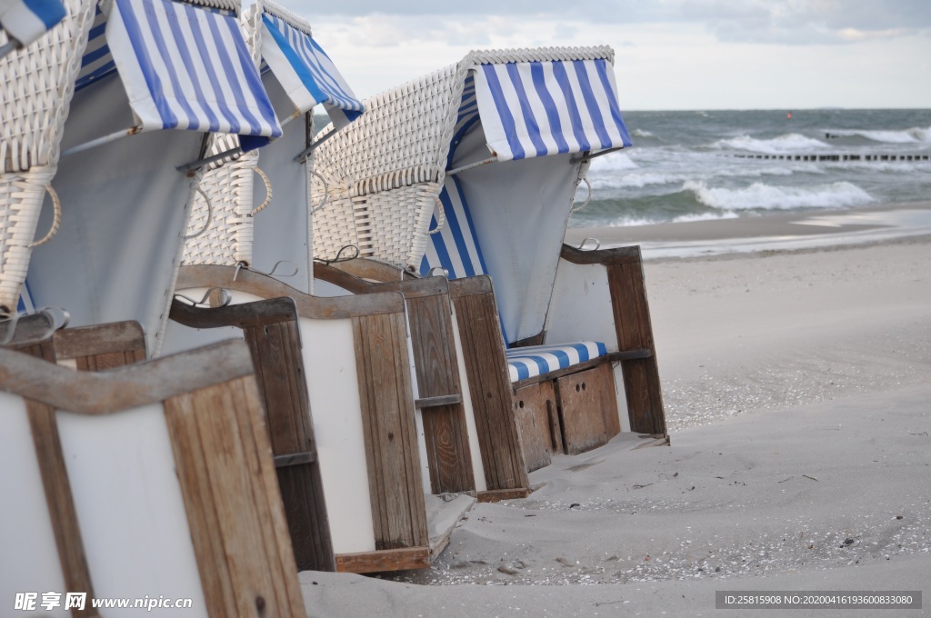沙滩椅休闲椅图片