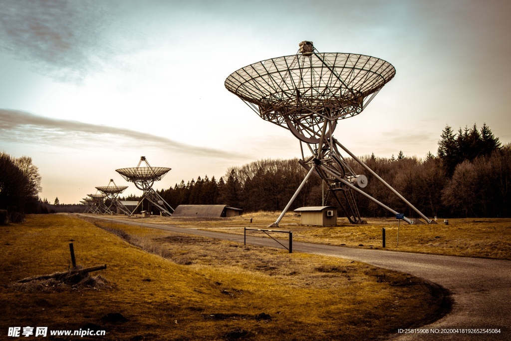 射电望远镜图片