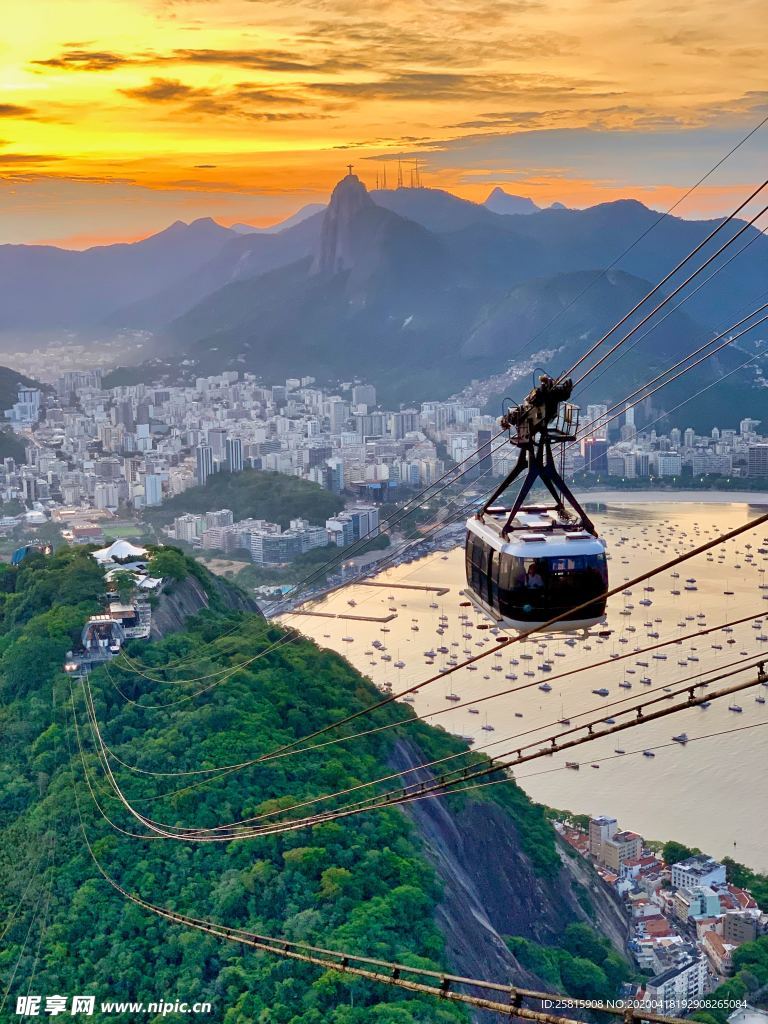 缆车空中缆车图片