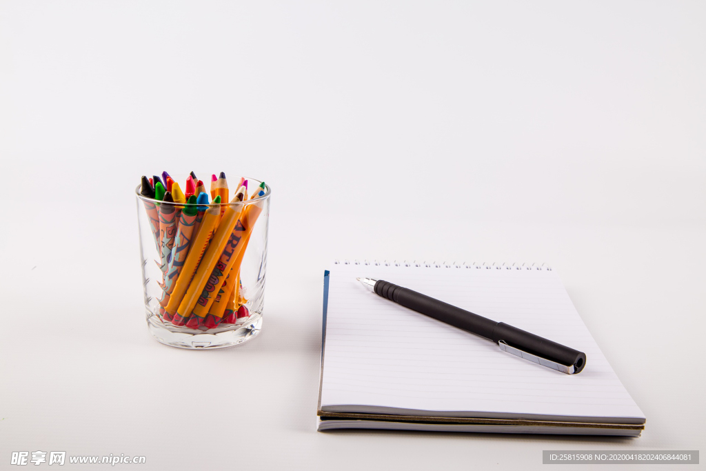 铅笔彩色铅笔图片