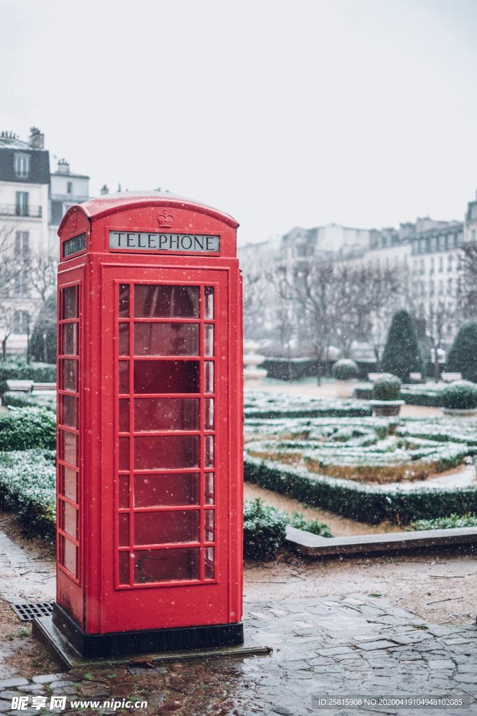 红色电话亭图片