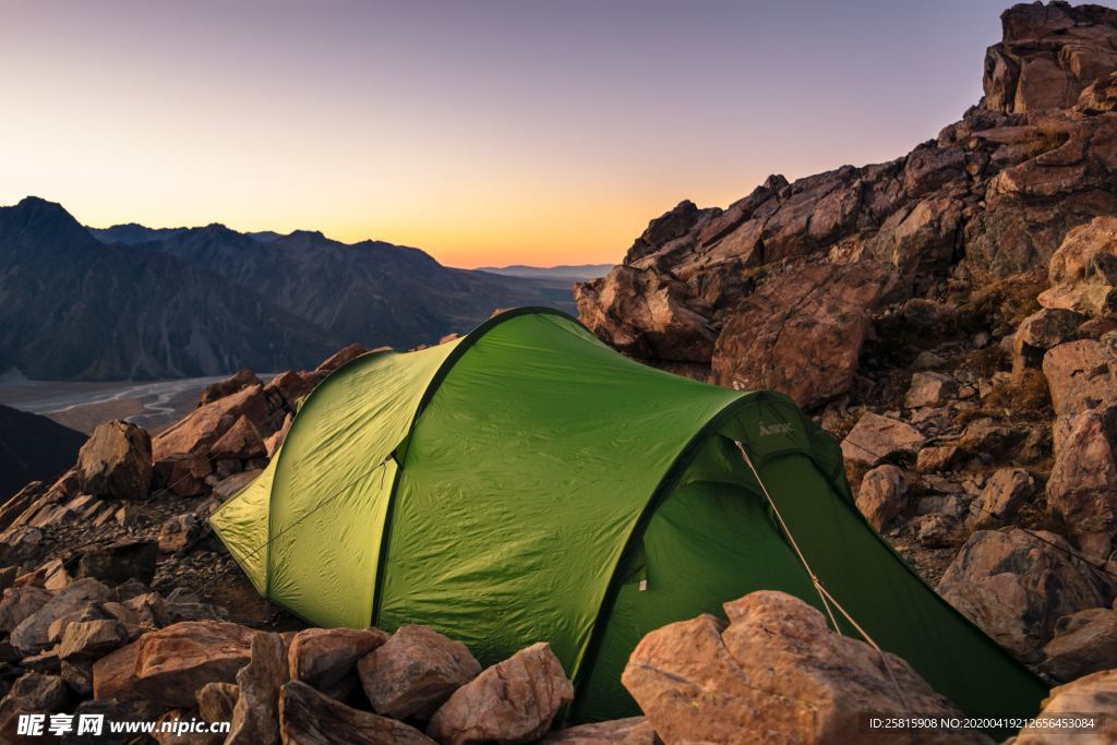 帐篷户外住宿图片