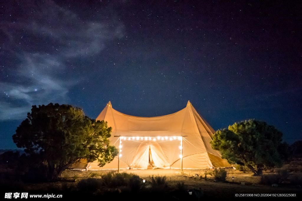 帐篷户外住宿图片