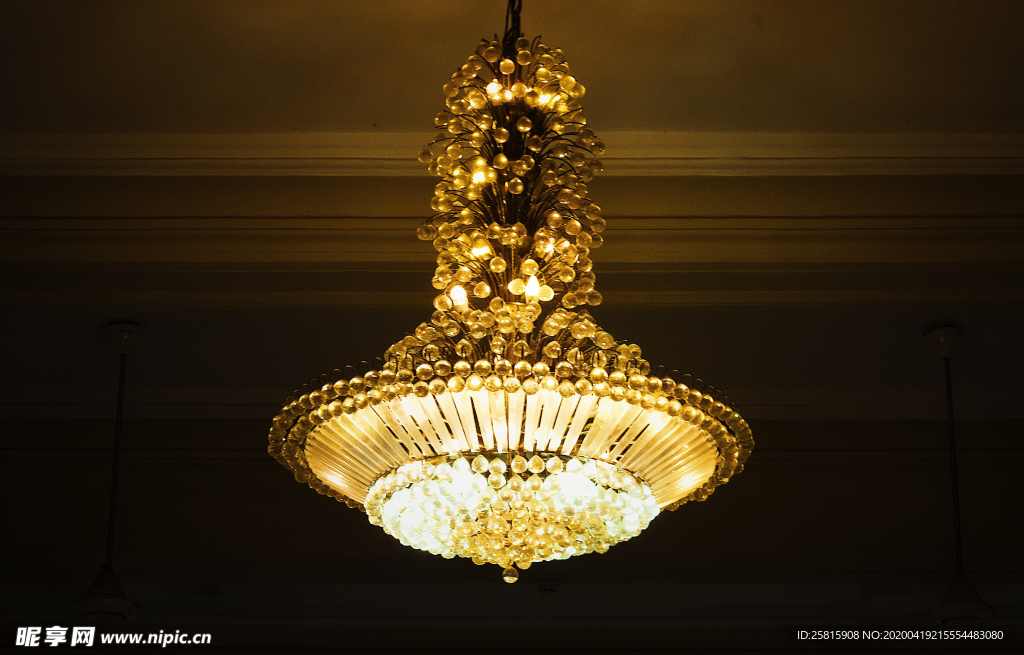 欧式吊灯图片