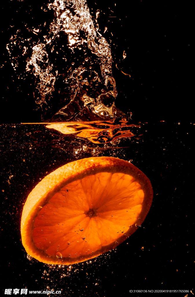 橙子泡水图