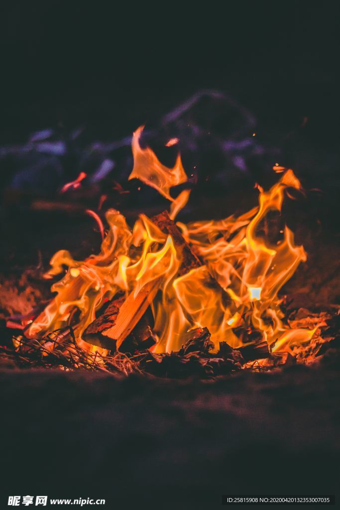 火焰火苗燃烧图片
