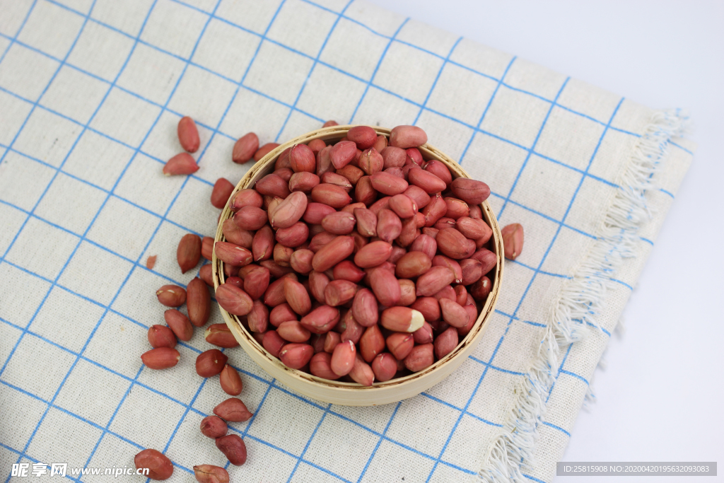 花生米五谷杂粮图片