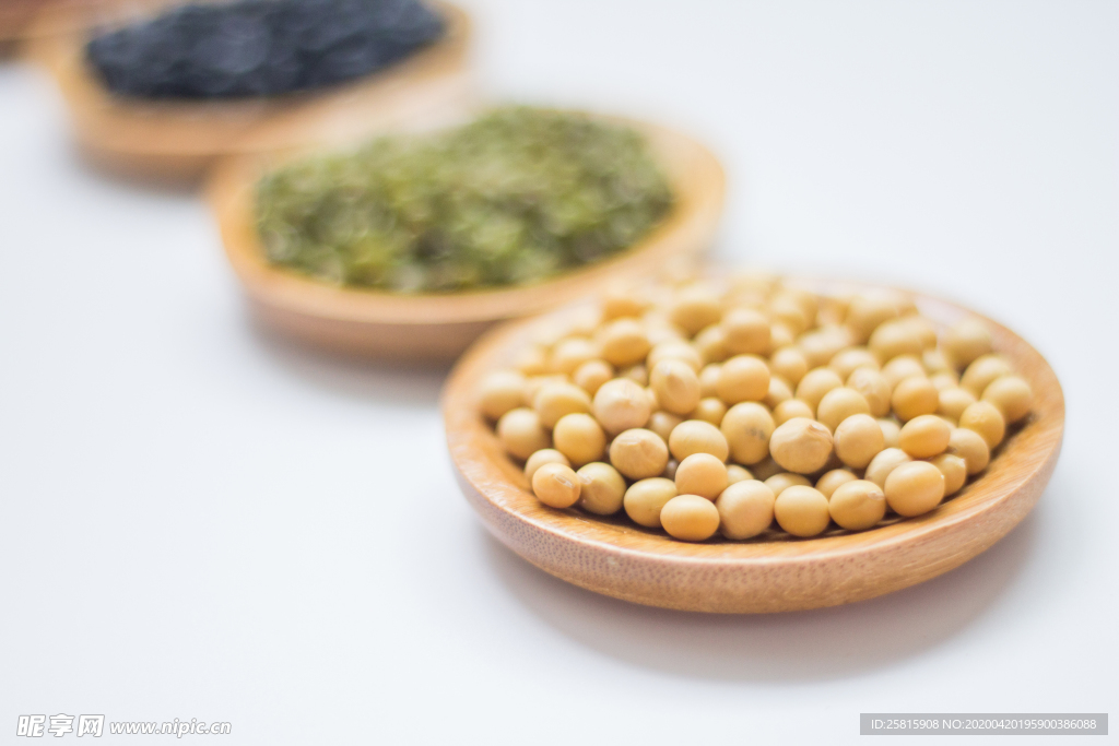 黄豆五谷杂粮图片