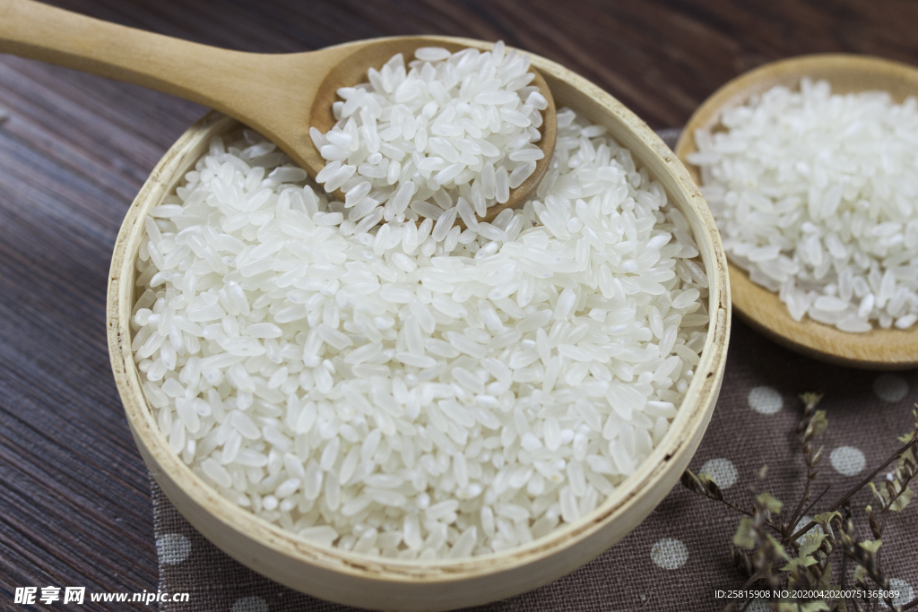 大米五谷杂粮图片