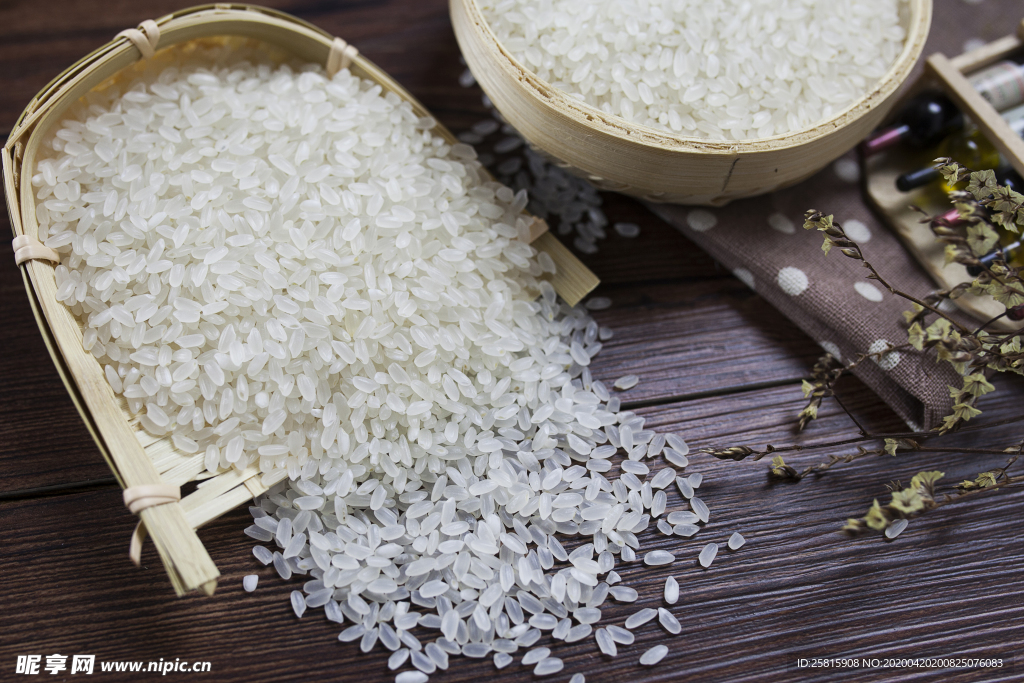 大米五谷杂粮图片