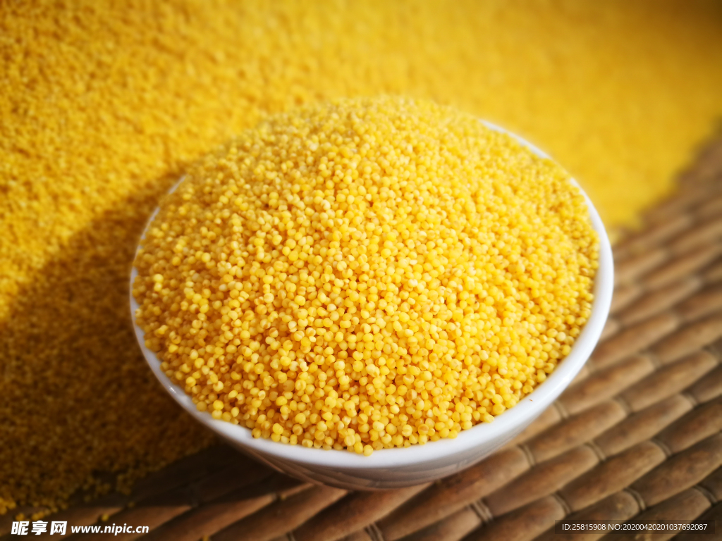 小米五谷杂粮图片