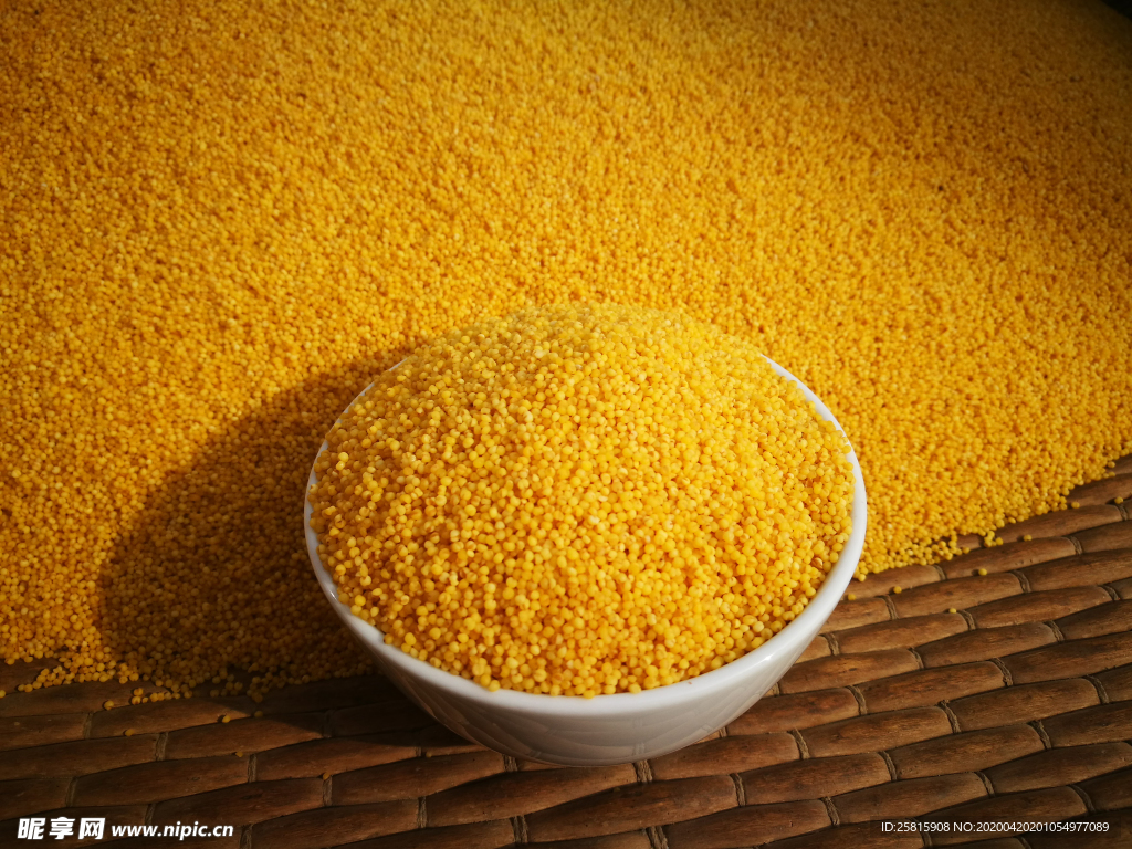 小米五谷杂粮图片