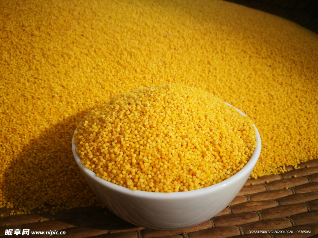 小米五谷杂粮图片