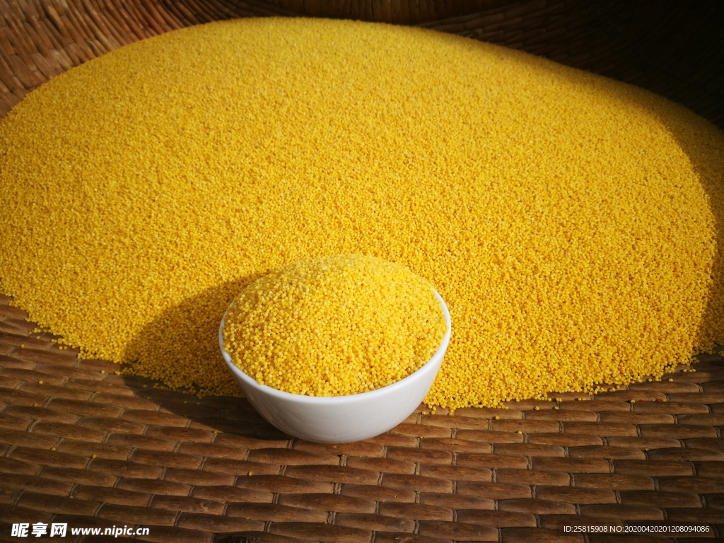 小米五谷杂粮图片