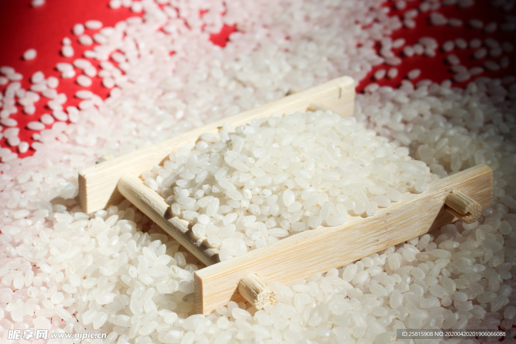 大米五谷杂粮图片