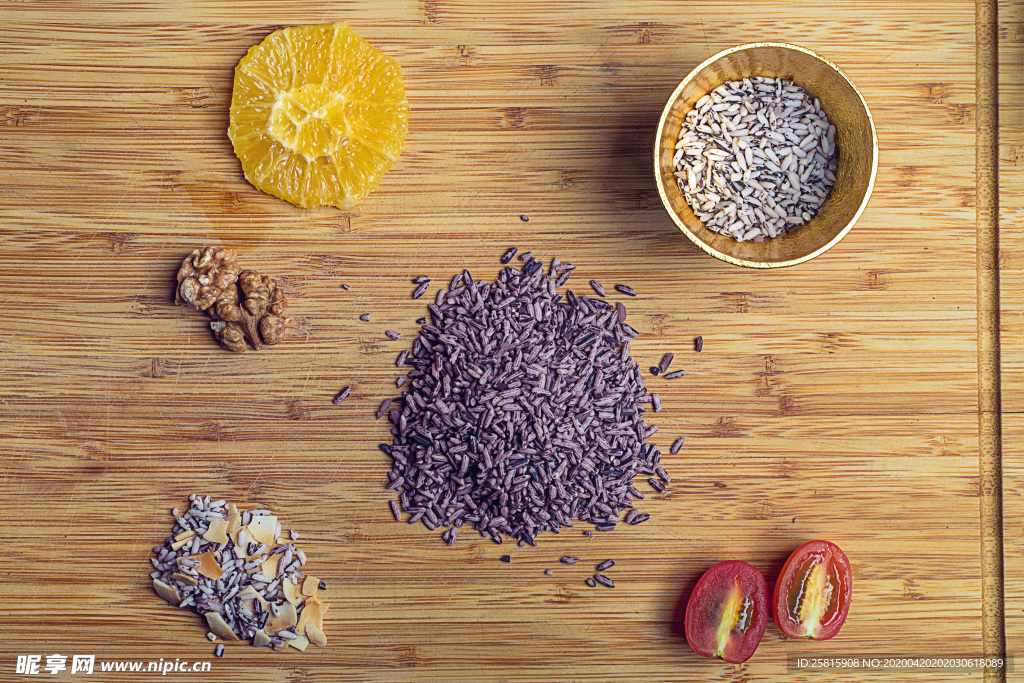 紫米五谷杂粮图片