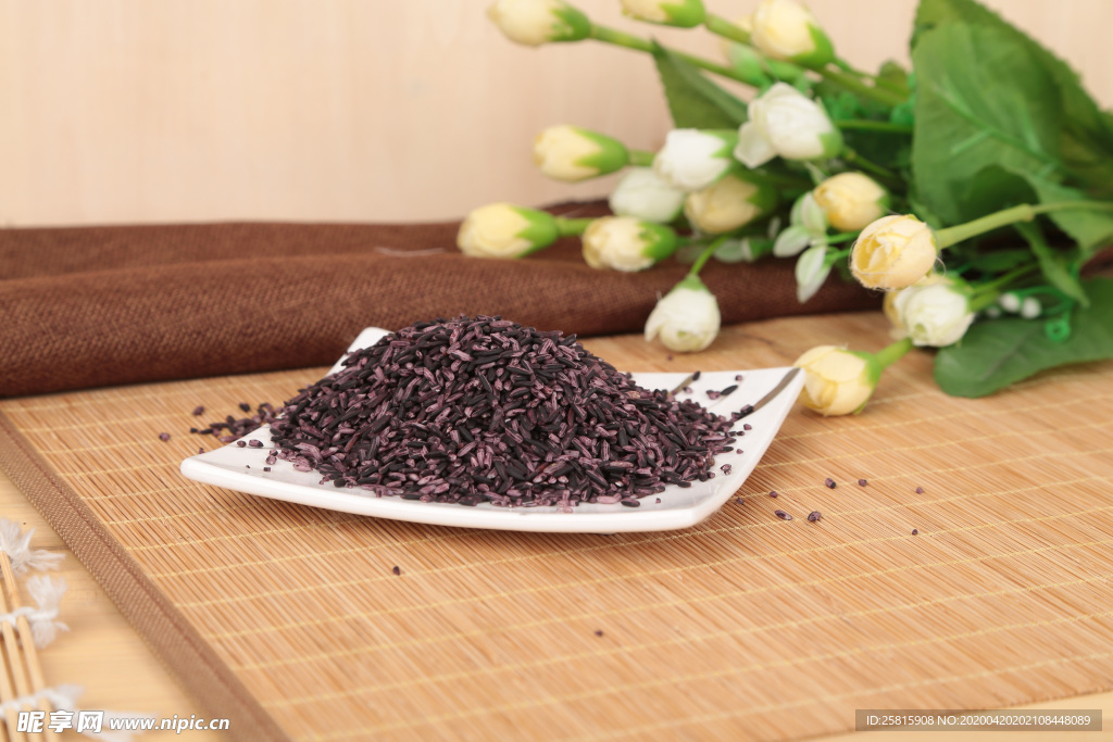 紫米五谷杂粮图片