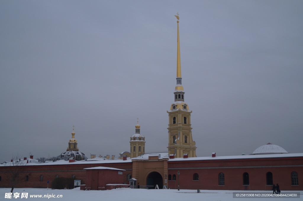 石油钻机平台管道图片