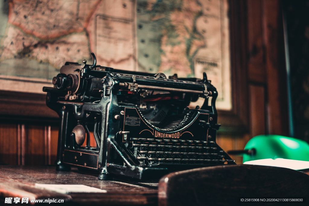 打字机特写图片