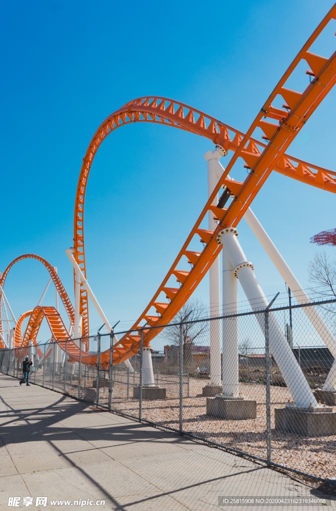 过山车惊险刺激图片