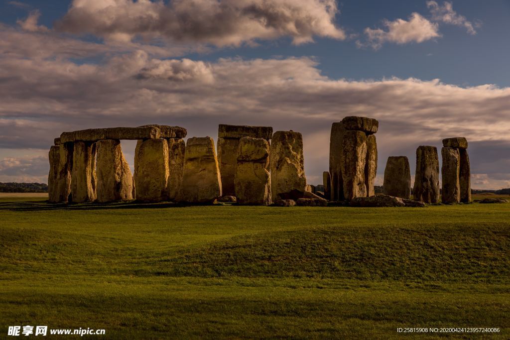 巨石阵石头阵图片