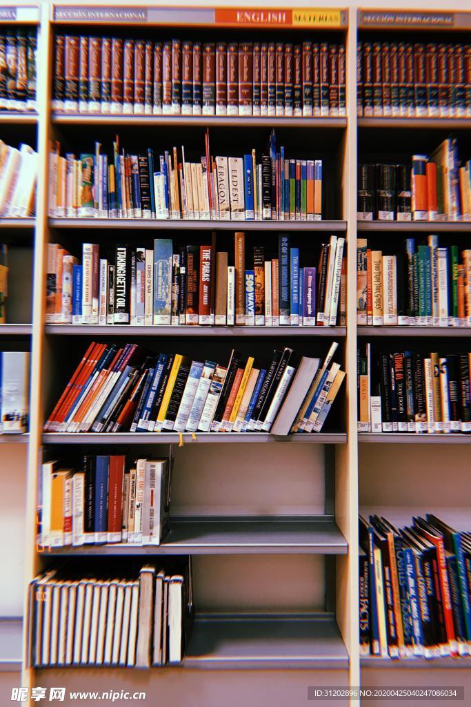 图书馆 书店 书架 书