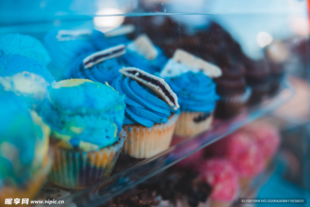 纸杯蛋糕美味图片