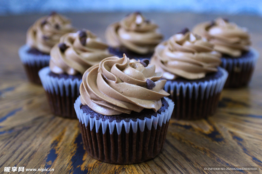 纸杯蛋糕美味图片