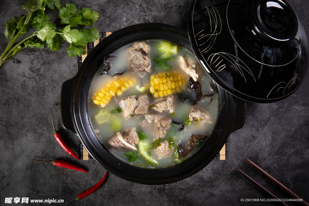 羊肉汤羊肉泡图片