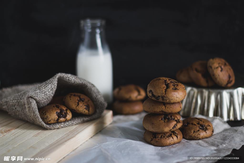 牛奶饼干