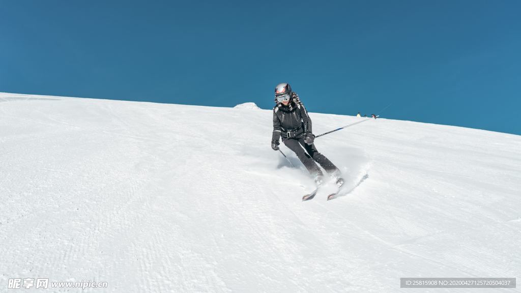滑雪运动滑雪板图片